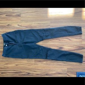 Black skinny jeans